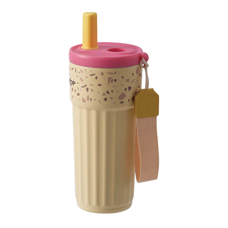Mug Sing Nyimpen Kopi Panas